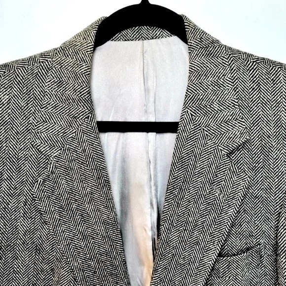 VINTAGE Tweed Sport Coat Blazer 100% Virgin Wool Black Cream Heritage Style 44